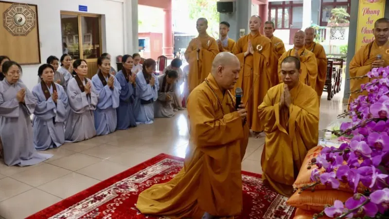 Hạnh thứ 3: Quảng tu cúng dường