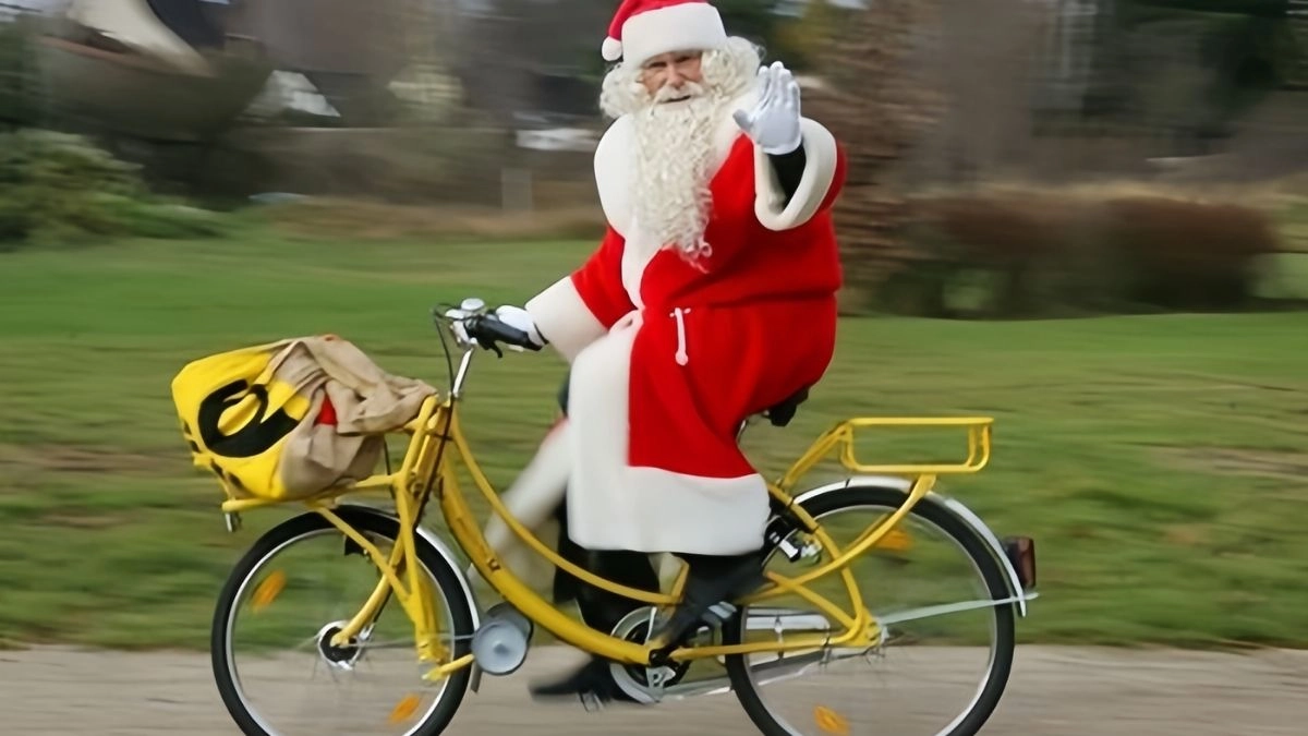 Papa noel meme luôn làm mùa lễ thêm phần vui nhộn và dễ thương!