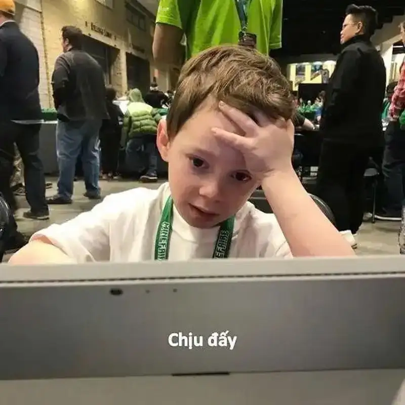 Chia sẻ mệt mỏi với meme gánh còng lưng vui nhộn