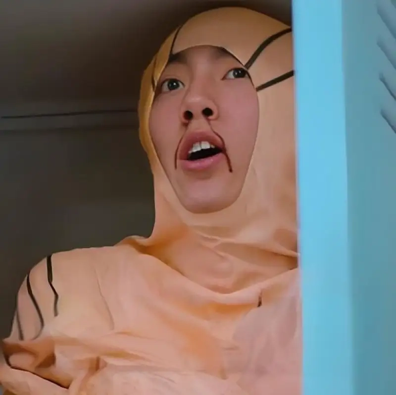 Khám phá ảnh meme xịt máu mũi hot nhất