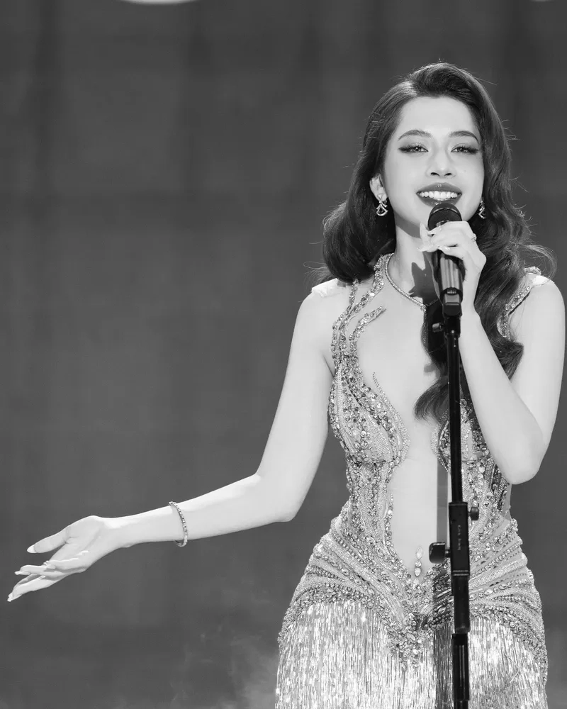 Ảnh Chi Pu 4k sắc nét vô cùng đẹp