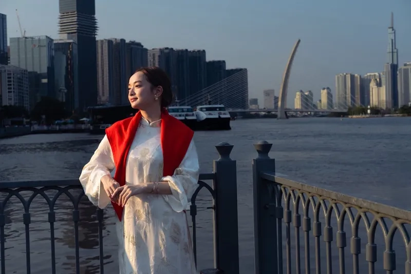 Outfit Kaity Nguyễn cực kỳ bắt mắt